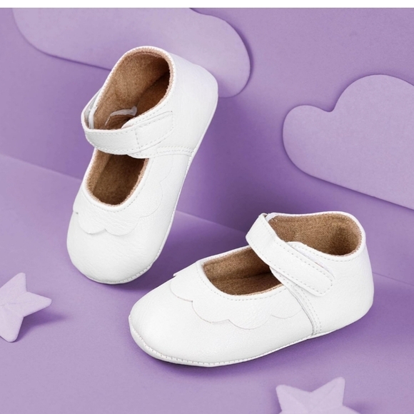 New Valen Sina  baby shoes Size 3-6 Months - Picture 1 of 7